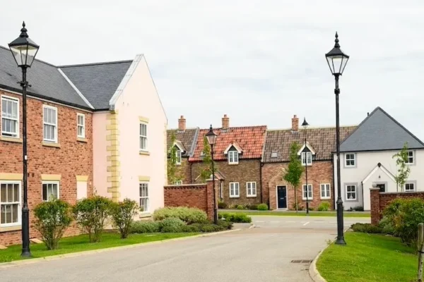 London House Valuation Trends in 2025 What Homeowners Need to Know